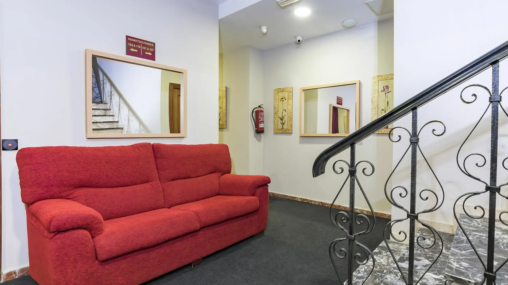 Hostal Ciudad Jardin Μάλαγα