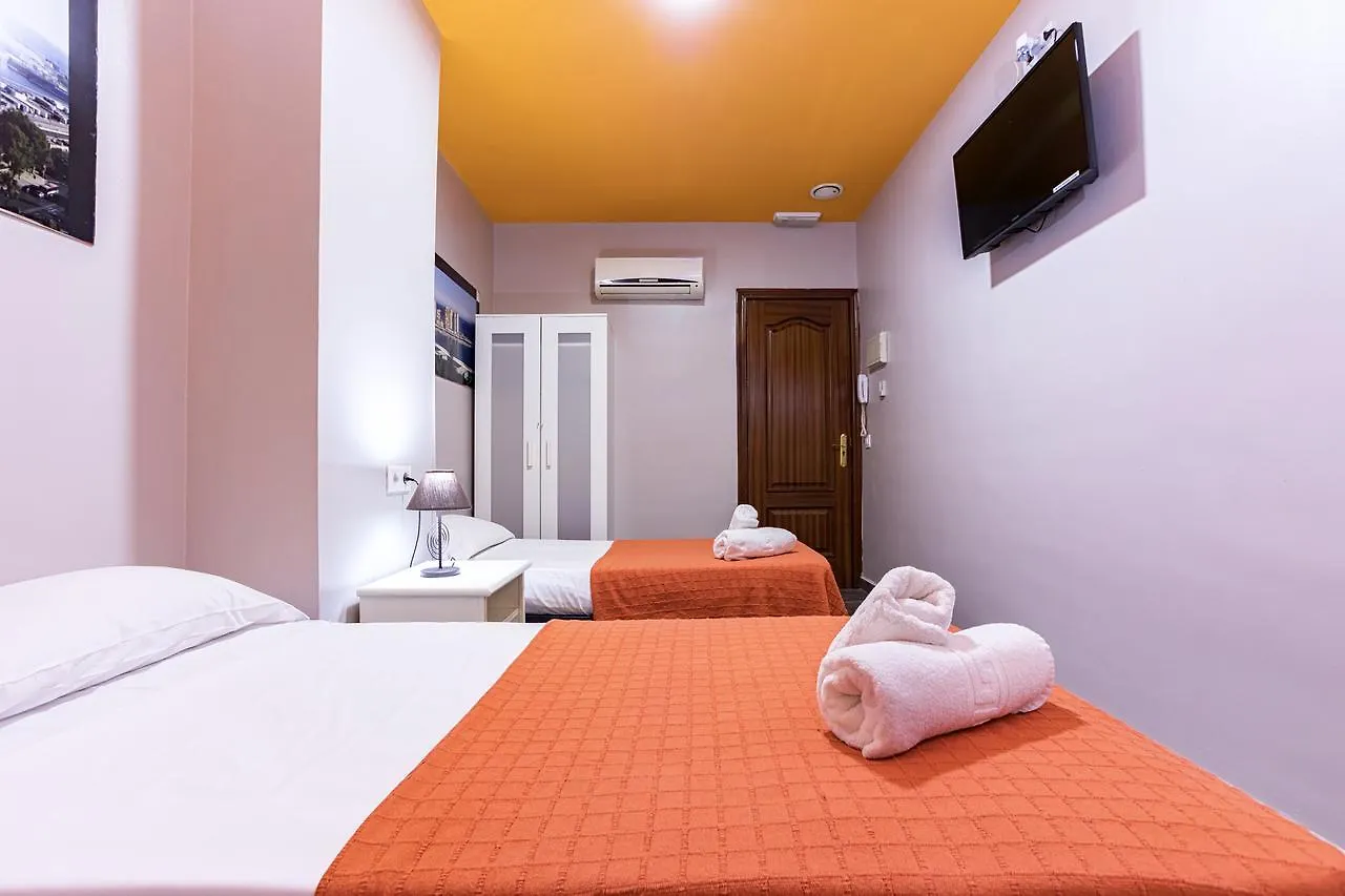 Hostal Ciudad Jardin Μάλαγα