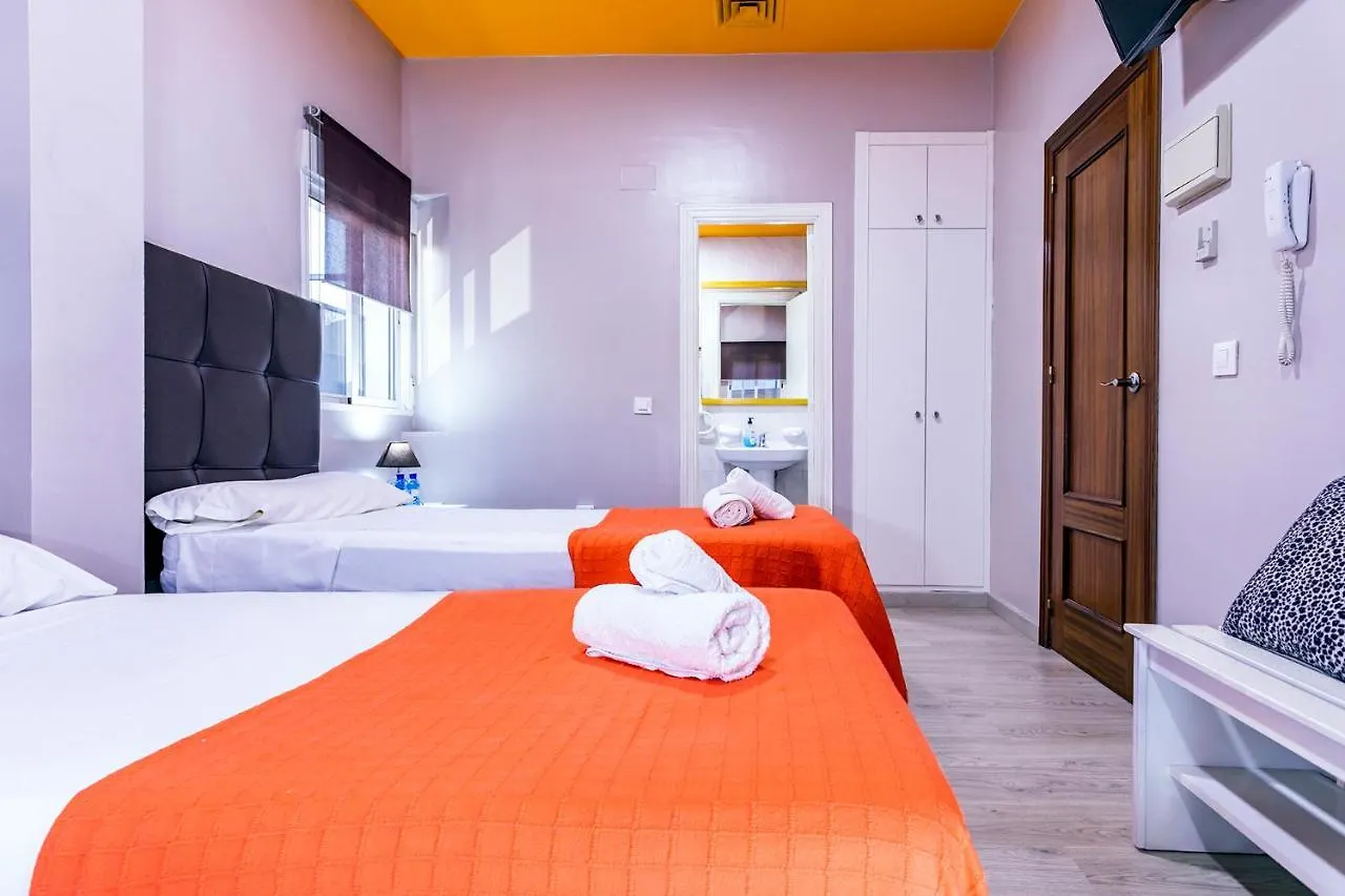 Hostal Ciudad Jardin Μάλαγα